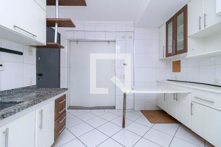 Apartamento para alugar com 112m², 3 quartos e 2 vagasCozinha
