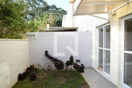 Casa de condomínio para alugar com 102m², 3 quartos e 2 vagasQuintal