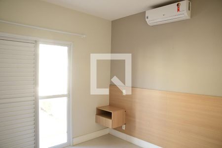 Casa de condomínio para alugar com 102m², 3 quartos e 2 vagasSuíte