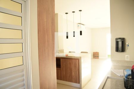 Casa de condomínio para alugar com 102m², 3 quartos e 2 vagasCozinha