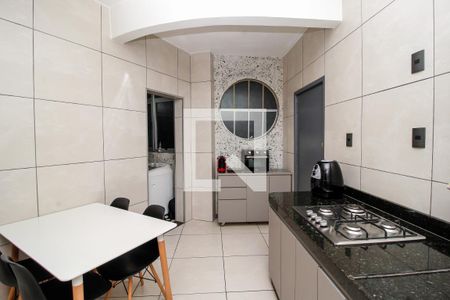 Cozinha de apartamento à venda com 3 quartos, 94m² em Centro, Belo Horizonte