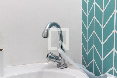 Casa de condomínio para alugar com 75m², 2 quartos e 1 vagaBanheiro - torneira