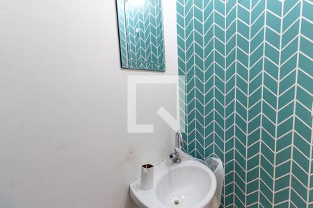 Casa de condomínio para alugar com 75m², 2 quartos e 1 vagaLavabo