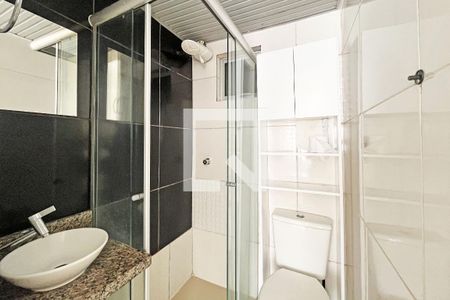 Banheiro de kitnet/studio para alugar com 1 quarto, 22m² em Centro Histórico, Porto Alegre