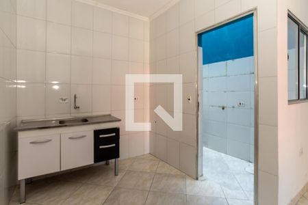 Cozinha de casa para alugar com 2 quartos, 50m² em Jardim Nova Cidade, Guarulhos