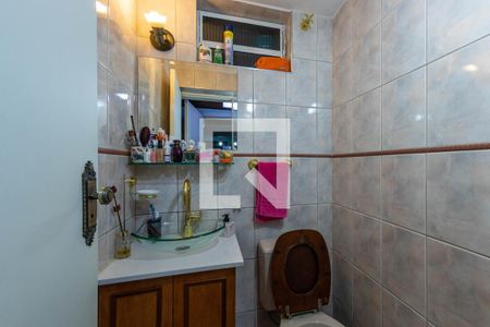 Casa à venda com 186m², 2 quartos e 2 vagasBanheiro Quarto 2