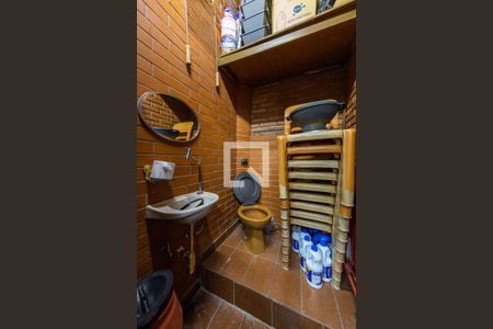 Casa à venda com 186m², 2 quartos e 2 vagasLavabo