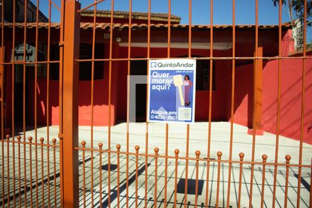 Casa para alugar com 105m², 3 quartos e 3 vagas Casa para alugar com 105m², 3 quartos e 3 vagasEntrada