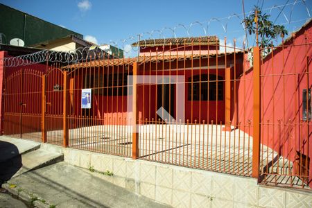 Casa para alugar com 105m², 3 quartos e 3 vagas Casa para alugar com 105m², 3 quartos e 3 vagasEntrada