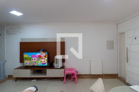 Sala de casa para alugar com 3 quartos, 100m² em Vila São Paulo, São Paulo