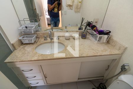 Apartamento à venda com 67m², 2 quartos e 2 vagasBanheiro