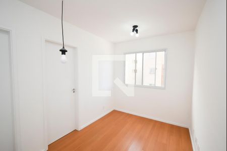Sala de apartamento para alugar com 2 quartos, 35m² em Parque Vitória, São Paulo