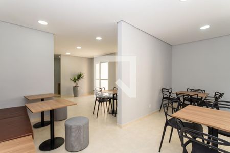 Apartamento à venda com 55m², 2 quartos e 1 vaga Apartamento à venda com 55m², 2 quartos e 1 vagaÁrea comum - Salão de festas