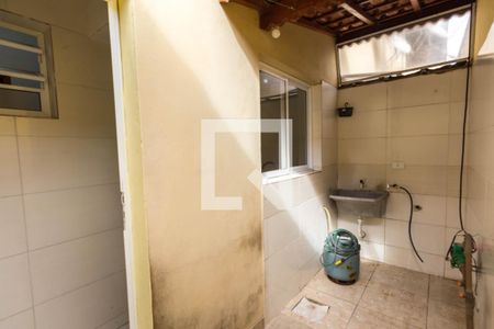 Casa de condomínio para alugar com 58m², 2 quartos e 1 vagaLavanderia