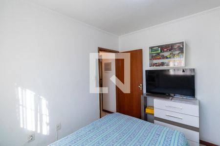 Quarto 1 de casa à venda com 4 quartos, 412m² em Vila Ponte Rasa, São Paulo