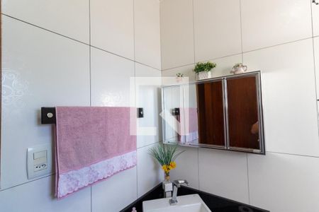 Casa à venda com 412m², 4 quartos e 3 vagasBanheiro 2