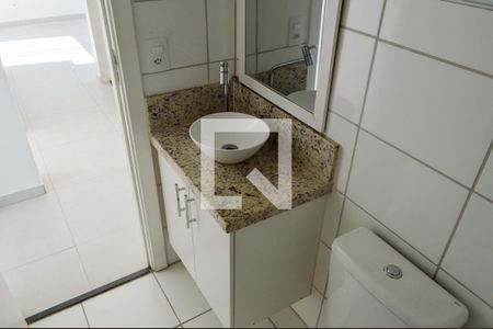 Apartamento à venda com 44m², 2 quartos e 1 vaga Apartamento à venda com 44m², 2 quartos e 1 vagaBanheiro