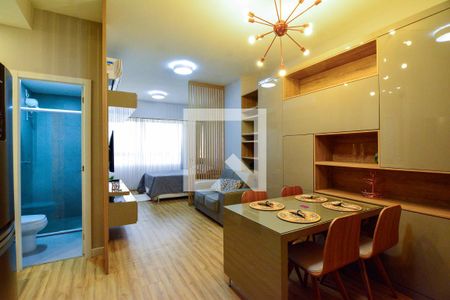 Sala/Cozinha de kitnet/studio para alugar com 1 quarto, 45m² em Santo Agostinho, Belo Horizonte