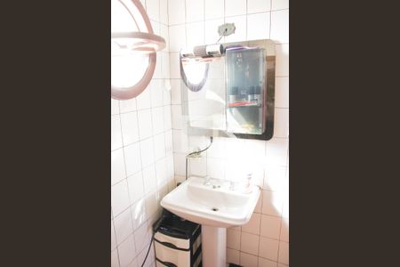 Casa para alugar com 400m², 4 quartos e 5 vagasBanheiro do Quarto 1