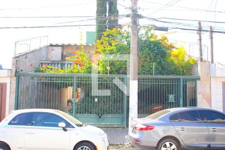 Casa para alugar com 400m², 4 quartos e 5 vagasFachada