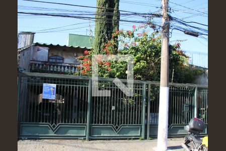 Casa para alugar com 400m², 4 quartos e 5 vagasFachada