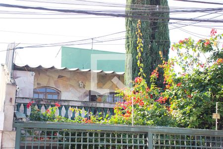 Casa para alugar com 400m², 4 quartos e 5 vagasFachada