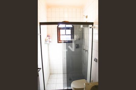 Casa para alugar com 400m², 4 quartos e 5 vagasBanheiro