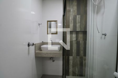 Apartamento para alugar com 65m², 2 quartos e 2 vagas Apartamento para alugar com 65m², 2 quartos e 2 vagasBanheiro Suíte 2