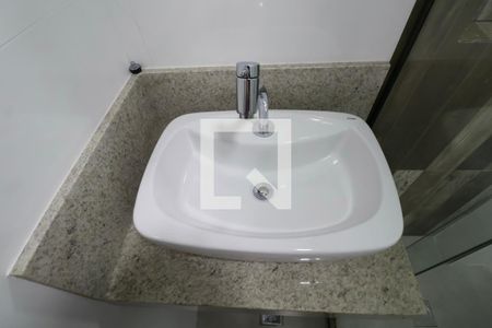 Apartamento para alugar com 65m², 2 quartos e 2 vagas Apartamento para alugar com 65m², 2 quartos e 2 vagasBanheiro Suíte 2