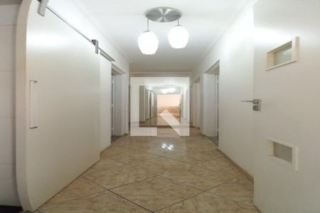 Corredor  de apartamento à venda com 3 quartos, 70m² em Vila Ipê, Campinas