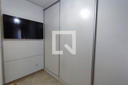 Apartamento à venda com 75m², 3 quartos e 1 vagaQuarto 2