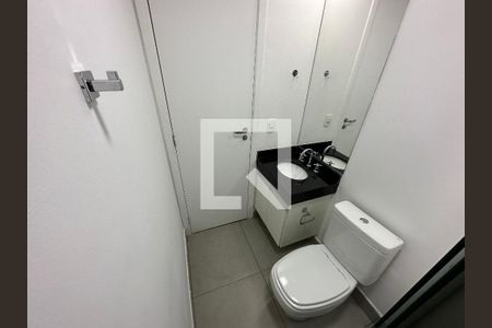 Banheiro de kitnet/studio para alugar com 1 quarto, 25m² em Perdizes, São Paulo
