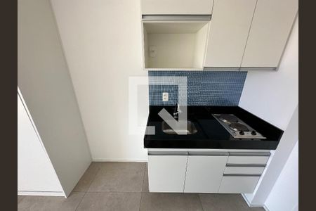 Cozinha de kitnet/studio para alugar com 1 quarto, 25m² em Perdizes, São Paulo