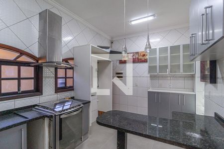 Casa à venda com 240m², 3 quartos e 3 vagasCozinha