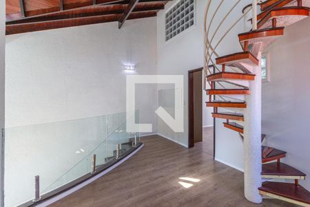 Corredor de casa para alugar com 3 quartos, 240m² em Presidente Altino, Osasco