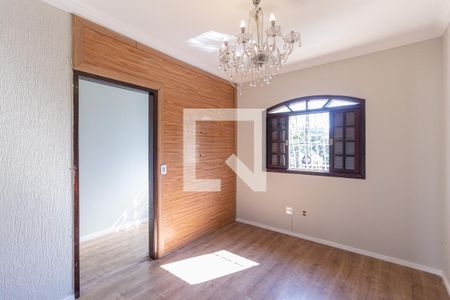Casa à venda com 240m², 3 quartos e 3 vagasSuíte 2