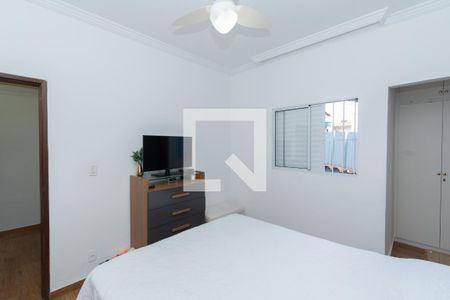 Casa à venda com 360m², 4 quartos e 4 vagas Casa à venda com 360m², 4 quartos e 4 vagasSuite 1