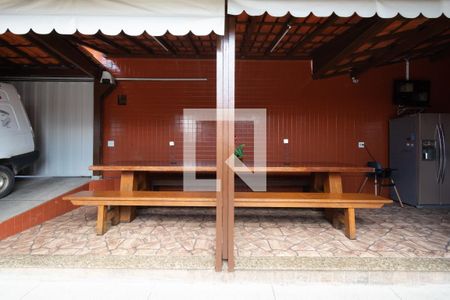 Casa à venda com 360m², 4 quartos e 4 vagas Casa à venda com 360m², 4 quartos e 4 vagasCozinha e Espaço Gourmet