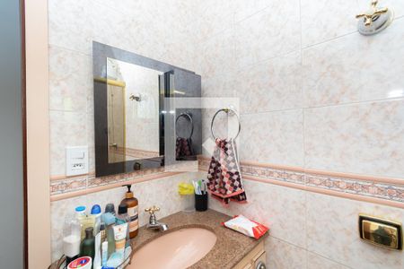 Casa à venda com 360m², 4 quartos e 4 vagas Casa à venda com 360m², 4 quartos e 4 vagasBanheiro da Suite 1