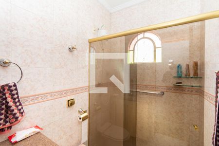 Casa à venda com 360m², 4 quartos e 4 vagas Casa à venda com 360m², 4 quartos e 4 vagasBanheiro da Suite 1