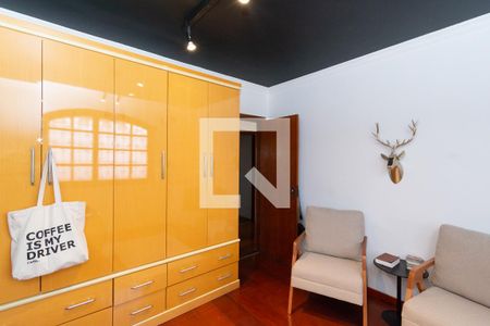 Casa à venda com 360m², 4 quartos e 4 vagas Casa à venda com 360m², 4 quartos e 4 vagasQuarto 2