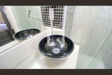 Apartamento à venda com 70m², 3 quartos e 1 vagaBanheiro - Suíte