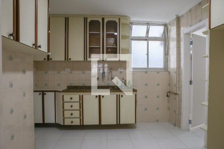 Apartamento à venda com 120m², 3 quartos e 2 vagasCozinha