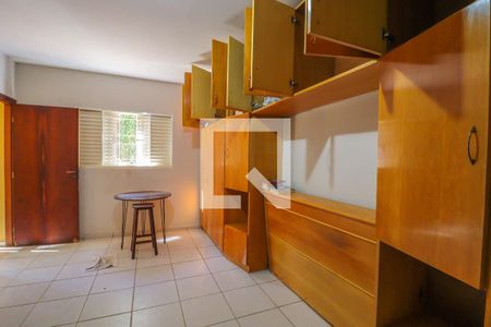 Casa à venda com 600m², 6 quartos e 4 vagasSuíte 2