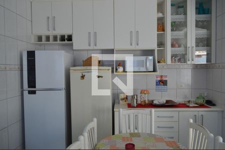 Casa à venda com 310m², 5 quartos e 3 vagasCozinha - casa fundo