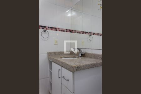 Banheiro da Suíte 1 de casa para alugar com 1 quarto, 58m² em Paulicéia, São Bernardo do Campo