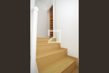 Apartamento para alugar com 75m², 1 quarto e 1 vagaEscada
