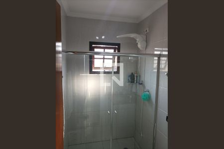 Casa à venda com 200m², 3 quartos e 6 vagasBanheiro 2