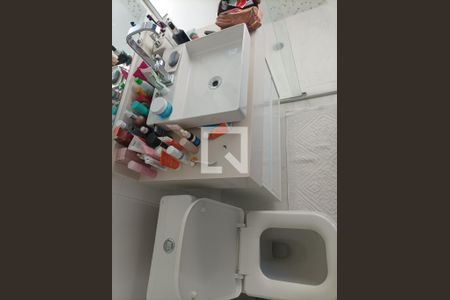 Casa à venda com 200m², 3 quartos e 6 vagasBanheiro 03 Suíte