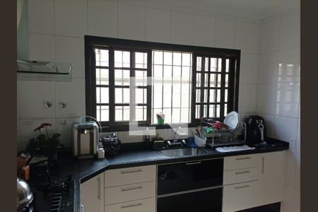 Casa à venda com 200m², 3 quartos e 6 vagasCozinha